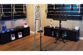 VINCENT BACH - OCCASION OMEGA TROMBONE MET KWARTVENTIEL 2105